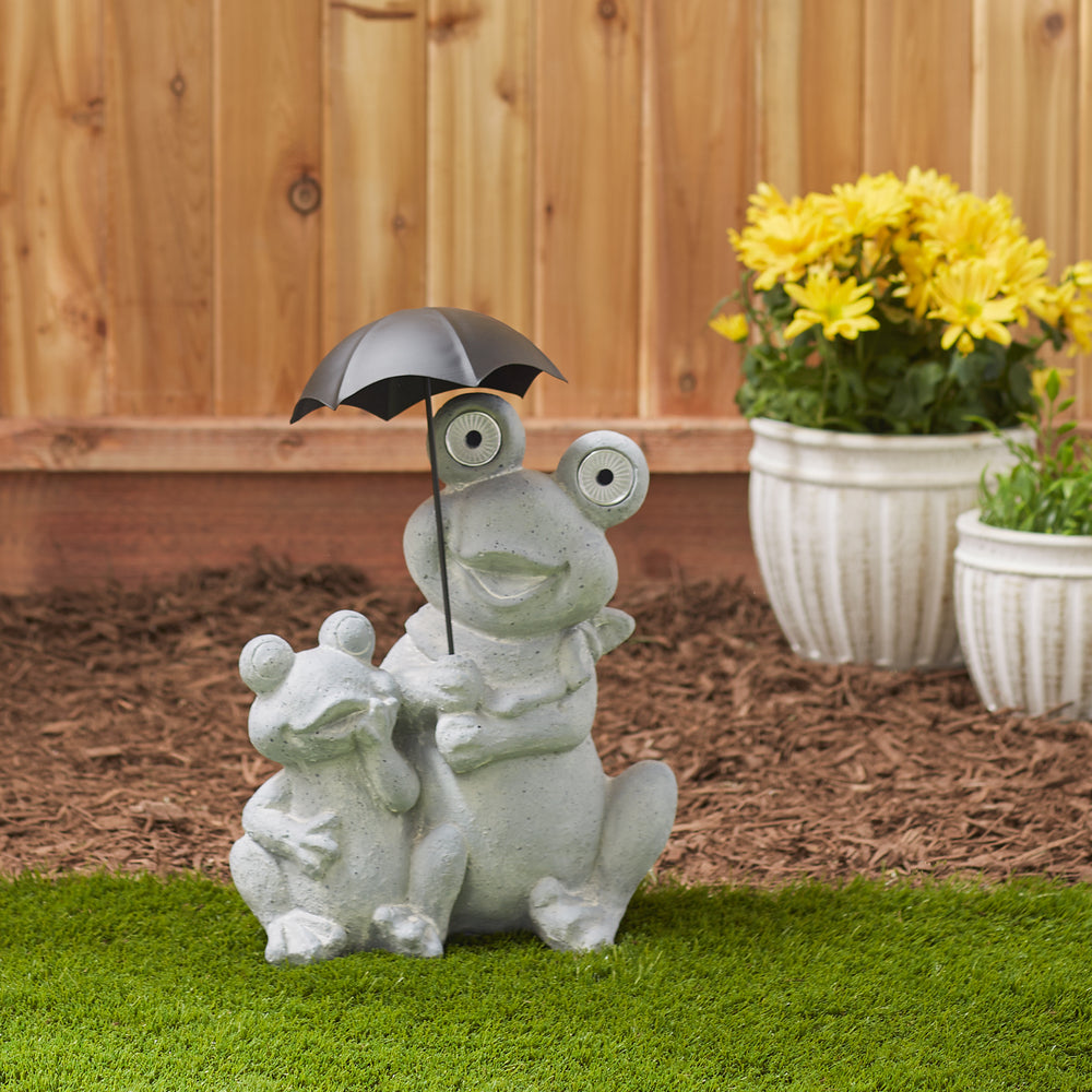 Frogs Under Umbrellas Solar Decoration